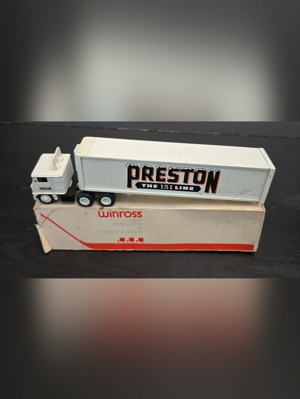Winross 1:64 PRESTON The 151 Line Semi Tractor Trailer 1979 *READ*